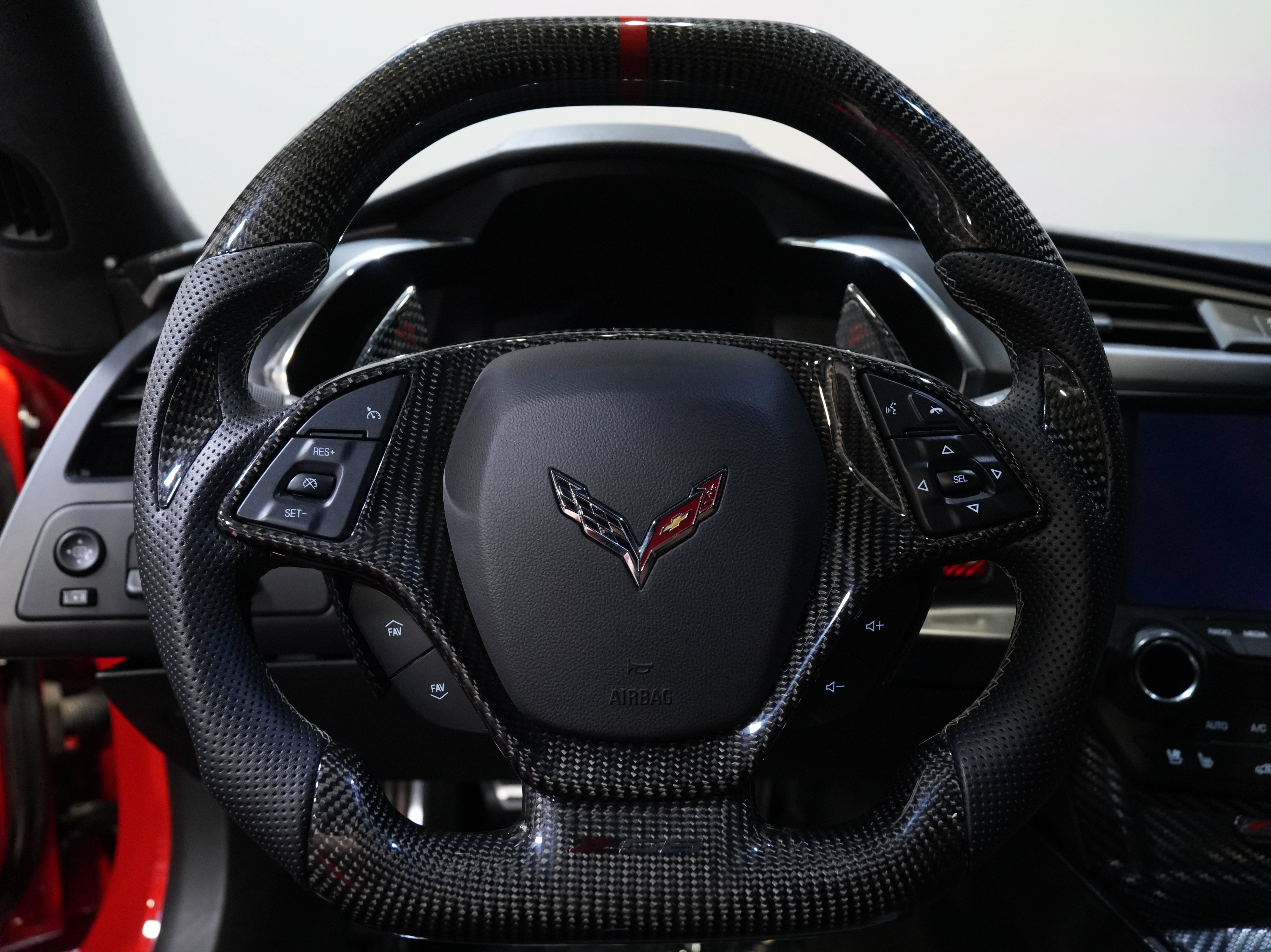 Used 2015 Chevrolet Corvette Z06 w/ 3LZ Preferred Equipment Group RWD image 34