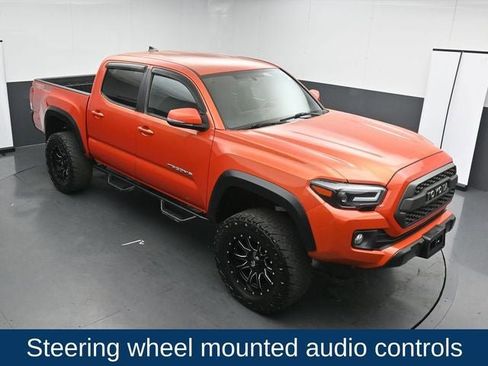 Used 2017 Toyota Tacoma TRD Off-Road w/ Tow Package (A/T) image 13