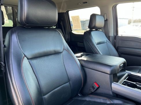 Used 2023 Ford F250 Lariat w/ Chrome Package image 10