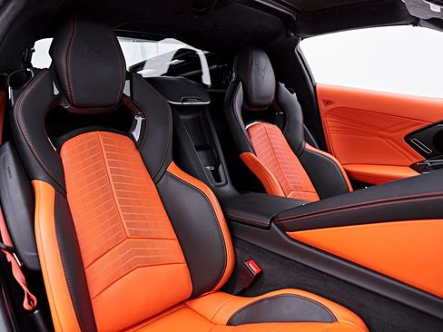 Used 2025 Chevrolet Corvette Z06 RWD image 56