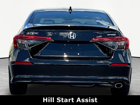 Used 2023 Honda Civic Sport image 5