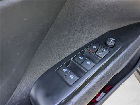 Used 2019 Toyota Camry SE image 12