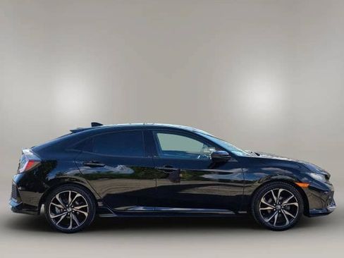 Used 2018 Honda Civic Sport image 4