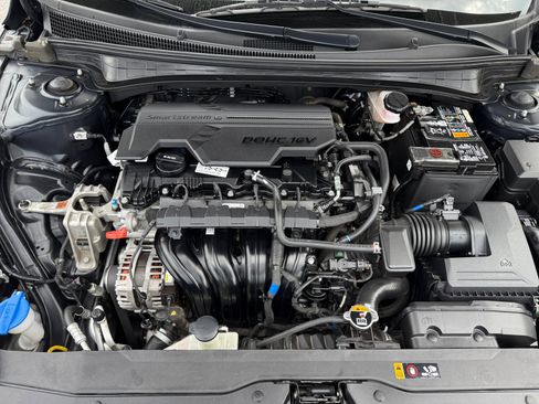 Used 2022 Hyundai Elantra SEL w/ Convenience Package image 20