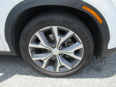 Used 2021 Hyundai Palisade SEL w/ Premium Package FWD image 5