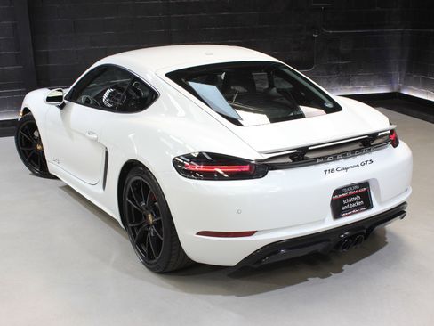 Used 2018 Porsche 718 Cayman GTS image 14