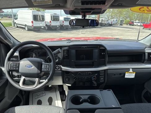 New 2025 Ford F250 XL w/ XL Off-Road Package image 9