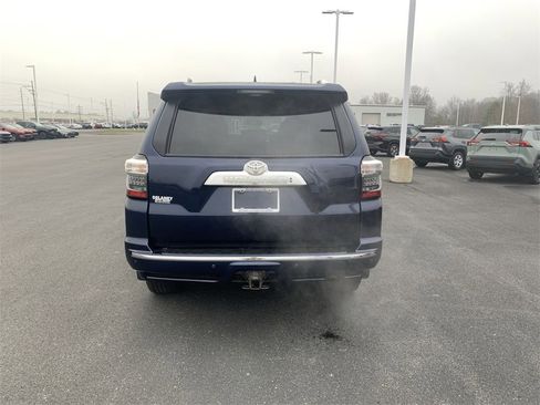 Used 2018 Toyota 4Runner Limited image 7