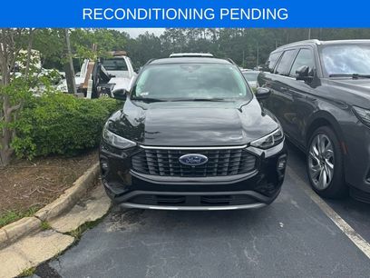 Used 2025 Ford Escape SE w/ PHEV Premium Package