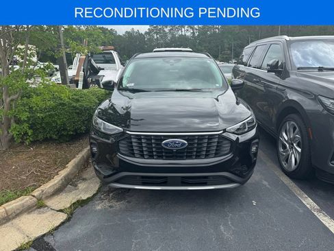 Used 2025 Ford Escape SE w/ PHEV Premium Package FWD image 1
