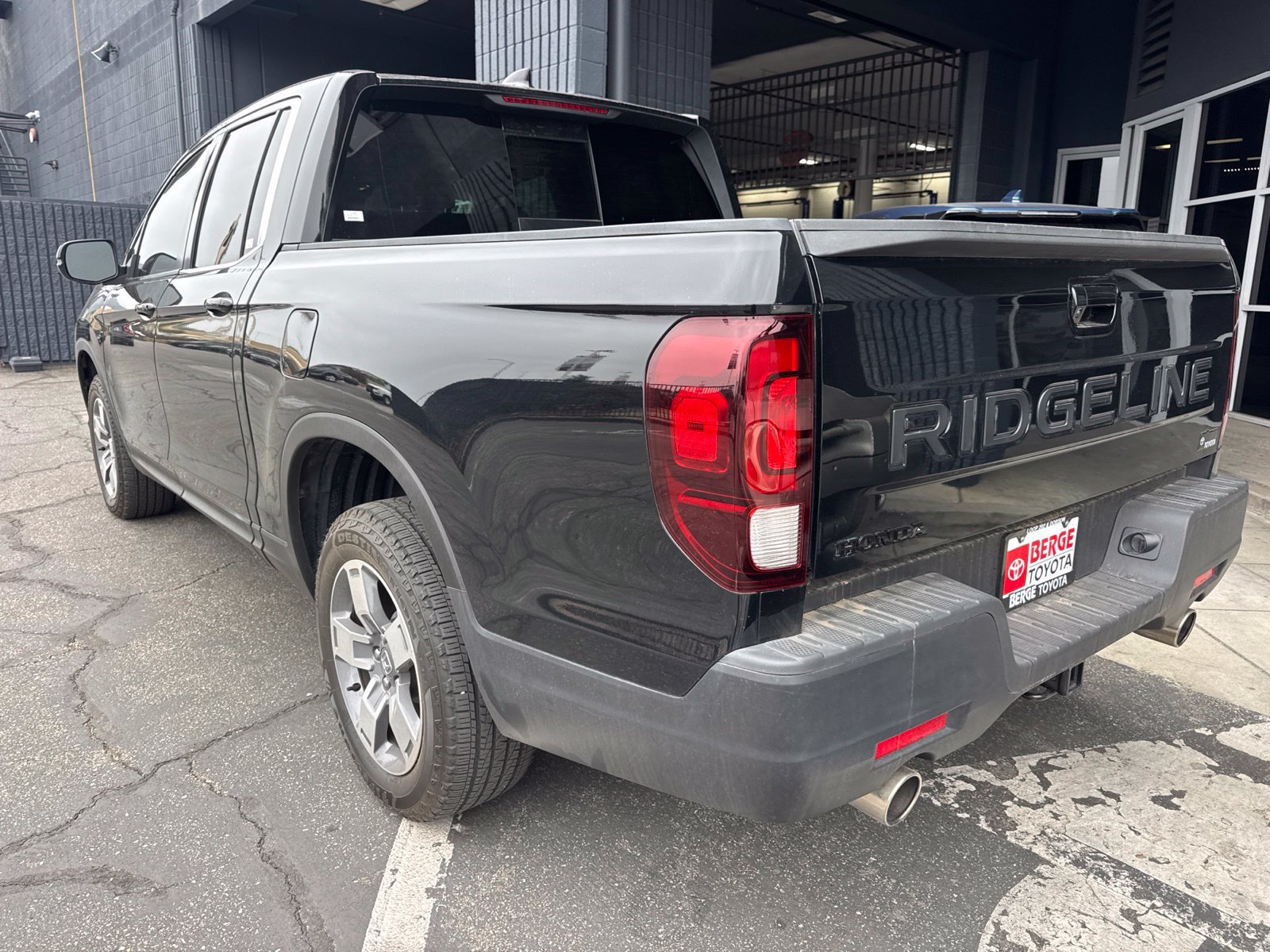 Used 2024 Honda Ridgeline RTL image 3
