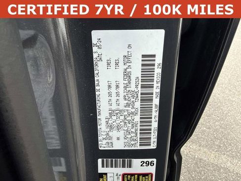 Used 2024 Toyota Tacoma TRD Off-Road AWD/4WD image 29
