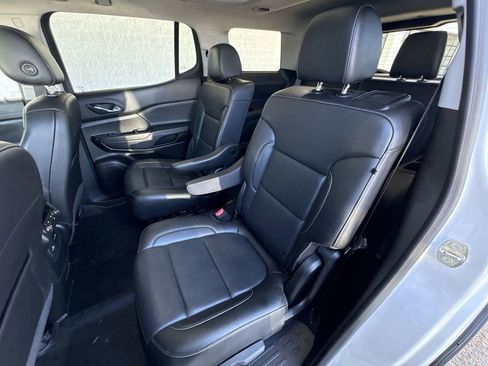 Certified 2023 GMC Acadia SLT w/ Elevation Edition AWD/4WD image 26