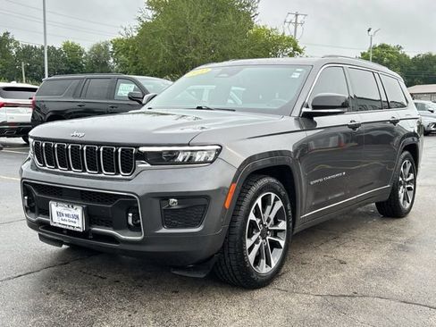 Used 2022 Jeep Grand Cherokee L Overland w/ Luxury Tech Group IV AWD/4WD image 5