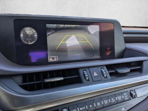 Used 2020 Lexus ES 300h image 13