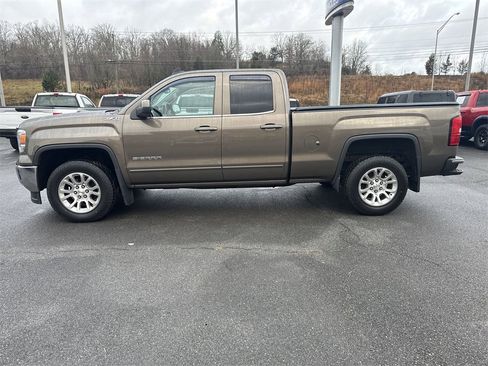 Used 2015 GMC Sierra 1500 SLE w/ SLE Value Package image 3