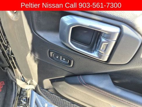 Used 2022 Jeep Gladiator Rubicon w/ Cold Weather Group image 15