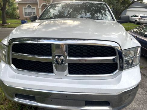 Used 2018 RAM 1500 Classic SLT image 1