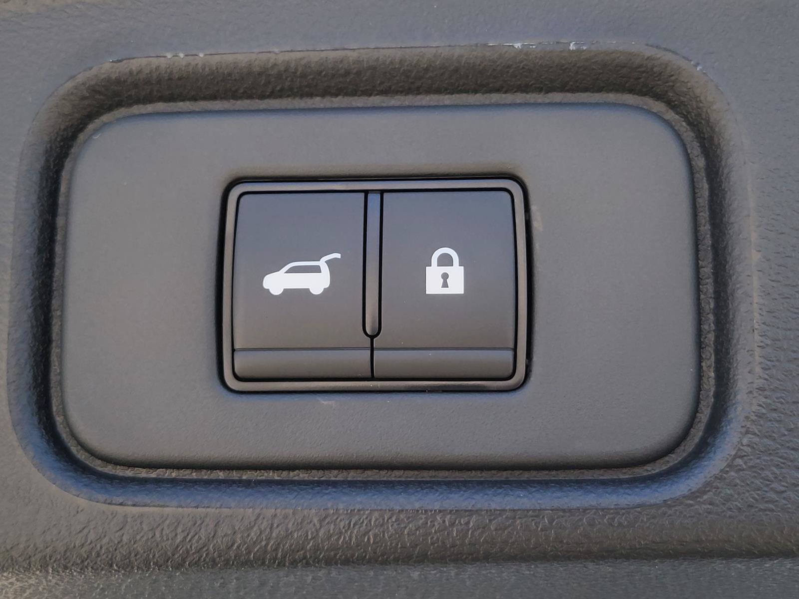 New 2026 Nissan Pathfinder SL w/ Cargo Package FWD image 13