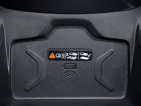 Used 2020 Chevrolet Colorado Z71 image 16