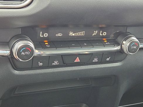 Used 2023 MAZDA CX-30 AWD 2.5 S w/ Preferred Package image 19