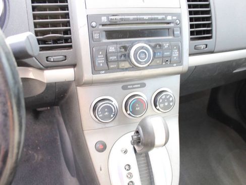 Used 2011 Nissan Sentra 2.0 S w/ Convenience Pkg FWD image 15