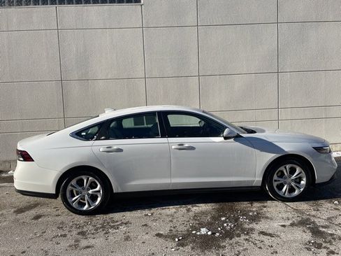 Certified 2023 Honda Accord LX image 5