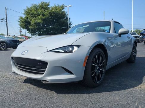 New 2026 MAZDA MX-5 Miata RF Grand Touring RWD image 8