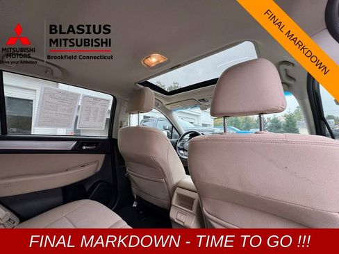 Used 2019 Subaru Outback 2.5i Premium image 14