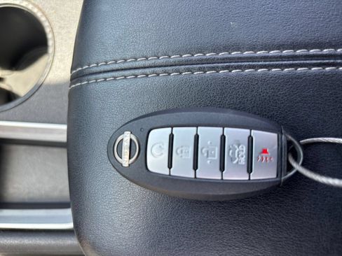 Used 2025 Nissan Altima 2.5 SV FWD image 24