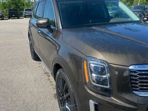 Used 2021 Kia Telluride SX AWD/4WD image 3