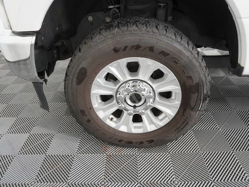 Used 2022 Ford F250 XLT image 17