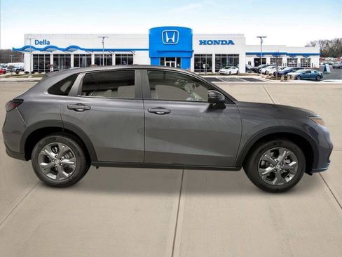 New 2026 Honda HR-V LX image 2