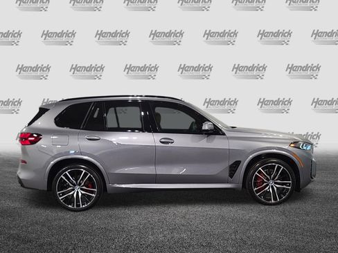 New 2026 BMW X5 xDrive40i w/ M Sport Package AWD/4WD image 9