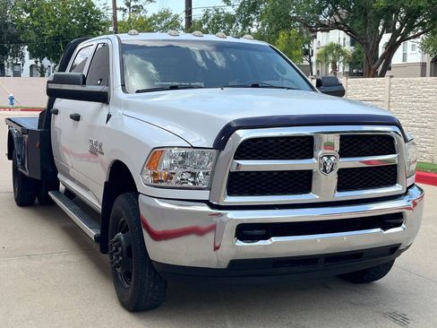 Used 2016 RAM 3500 Tradesman w/ Chrome Appearance Group AWD/4WD image 2