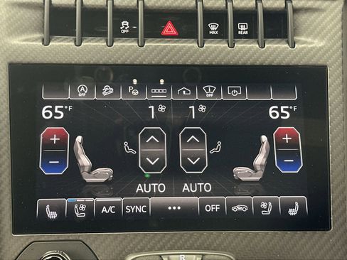 Used 2023 Lamborghini Urus Performante image 19