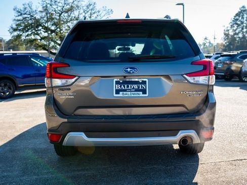 Used 2020 Subaru Forester Touring w/ Popular Package #2 image 5