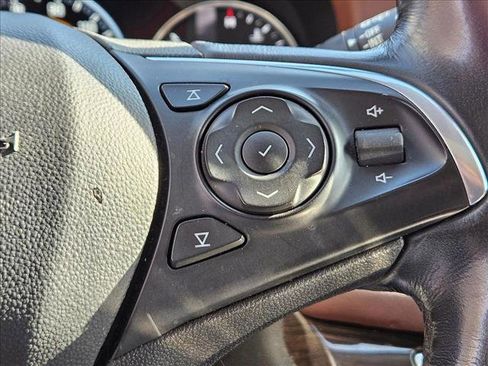 Used 2019 Buick Enclave Avenir image 13