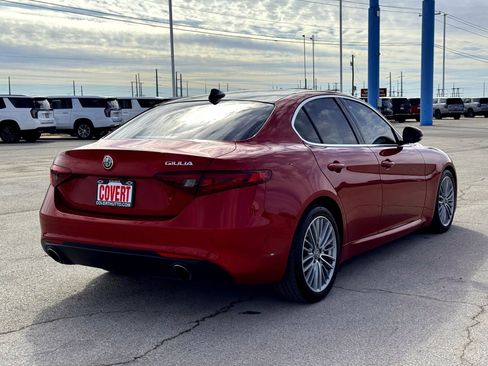 Used 2018 Alfa Romeo Giulia Ti w/ Quick Order Package 22Z Lusso image 7