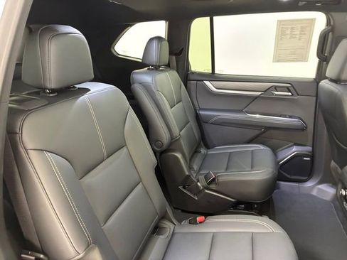 Used 2025 GMC Acadia Elevation w/ Super Cruise Package image 16