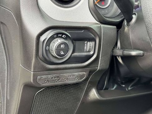 Used 2024 Jeep Gladiator Sport AWD/4WD image 10
