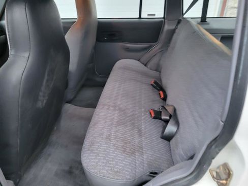 Used 1998 Jeep Cherokee SE image 36