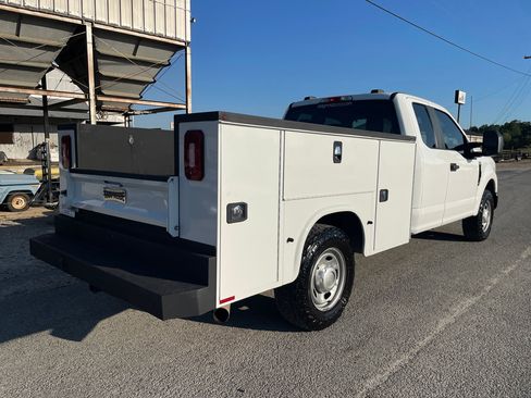 Used 2021 Ford F350 XL image 6