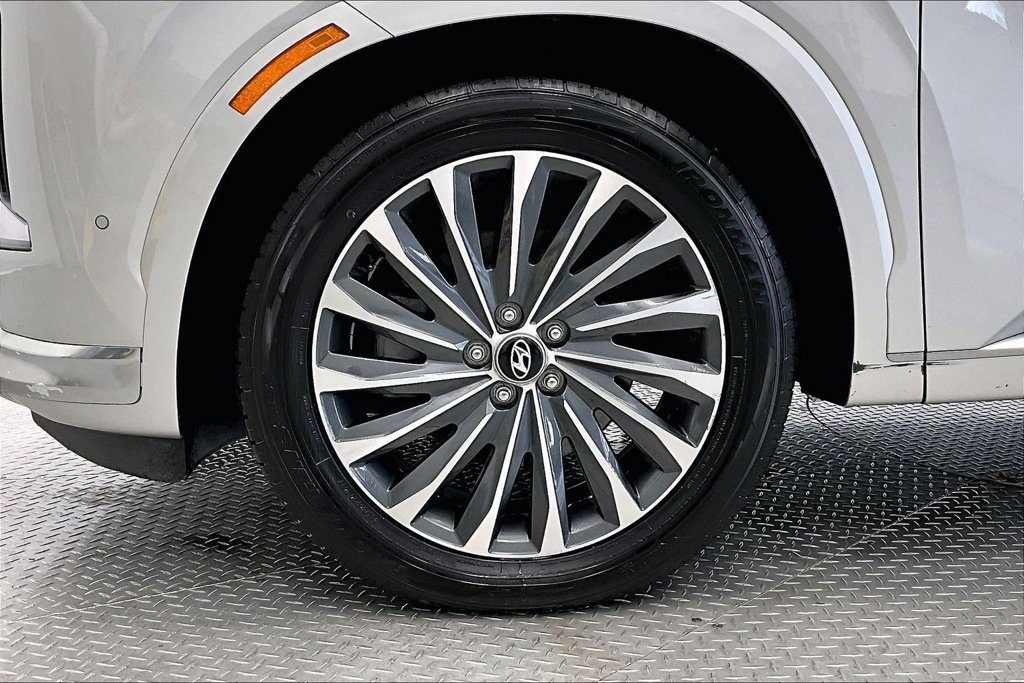 Used 2024 Hyundai Palisade Calligraphy AWD/4WD image 8