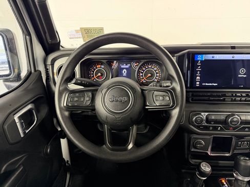 Used 2024 Jeep Wrangler Sport image 28