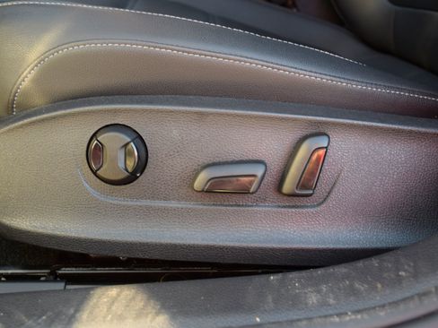 Used 2020 Volkswagen Passat 2.0T R-Line image 16