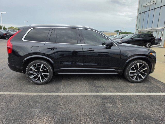 Used 2022 Volvo XC90 T6 Momentum AWD/4WD image 7