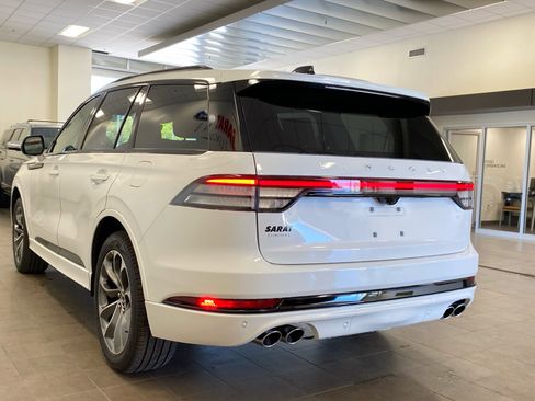 New 2026 Lincoln Aviator AWD image 34