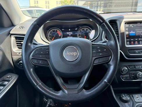 Used 2020 Jeep Cherokee Trailhawk w/ Cold Weather Group AWD/4WD image 14