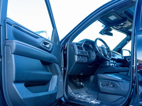 Used 2023 Chevrolet Suburban RST image 12